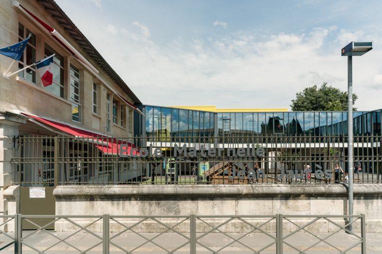 <a href="https://sunetlux.fr/references/ecole-jaures/">Ecole JAURES Libourne (33) - Banne</a>