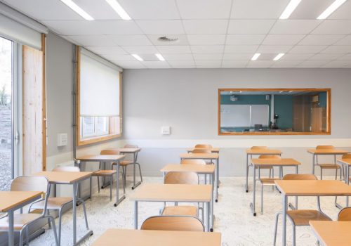 COLLEGE DE L'ESTEREL (83) – SunBox Intérieur (Treuil)